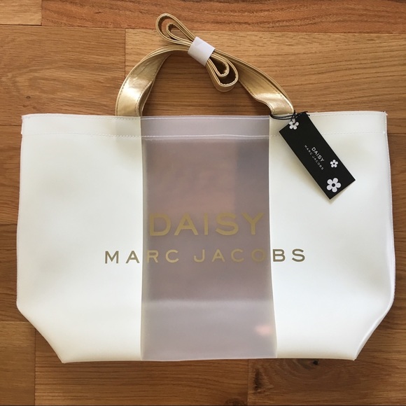Marc Jacobs Handbags - NEW Marc Jacobs Daisy Clear Tote Bag